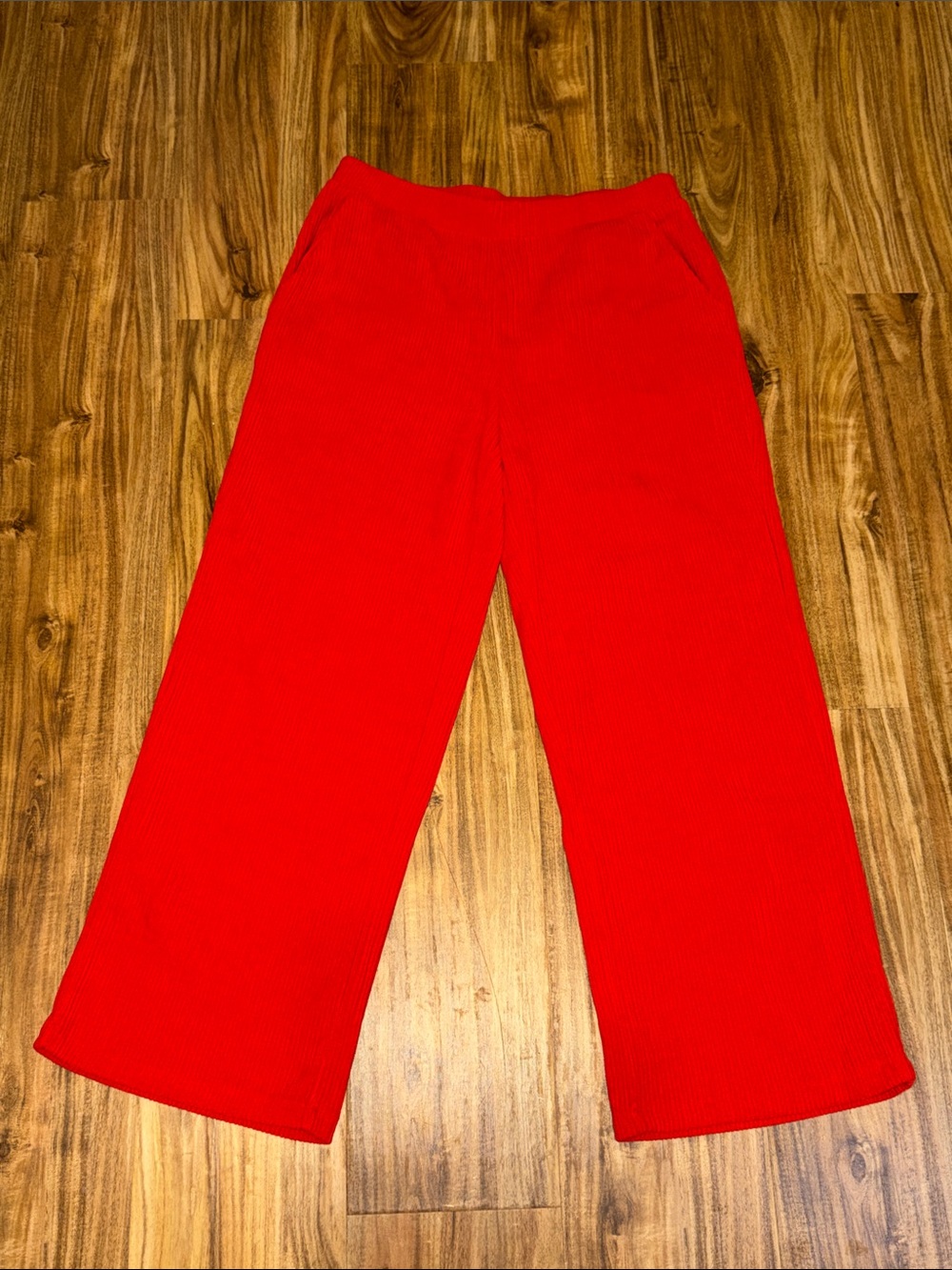 Universal Thread women medium Bright Red Wide Leg pants lounge snowflake nwt